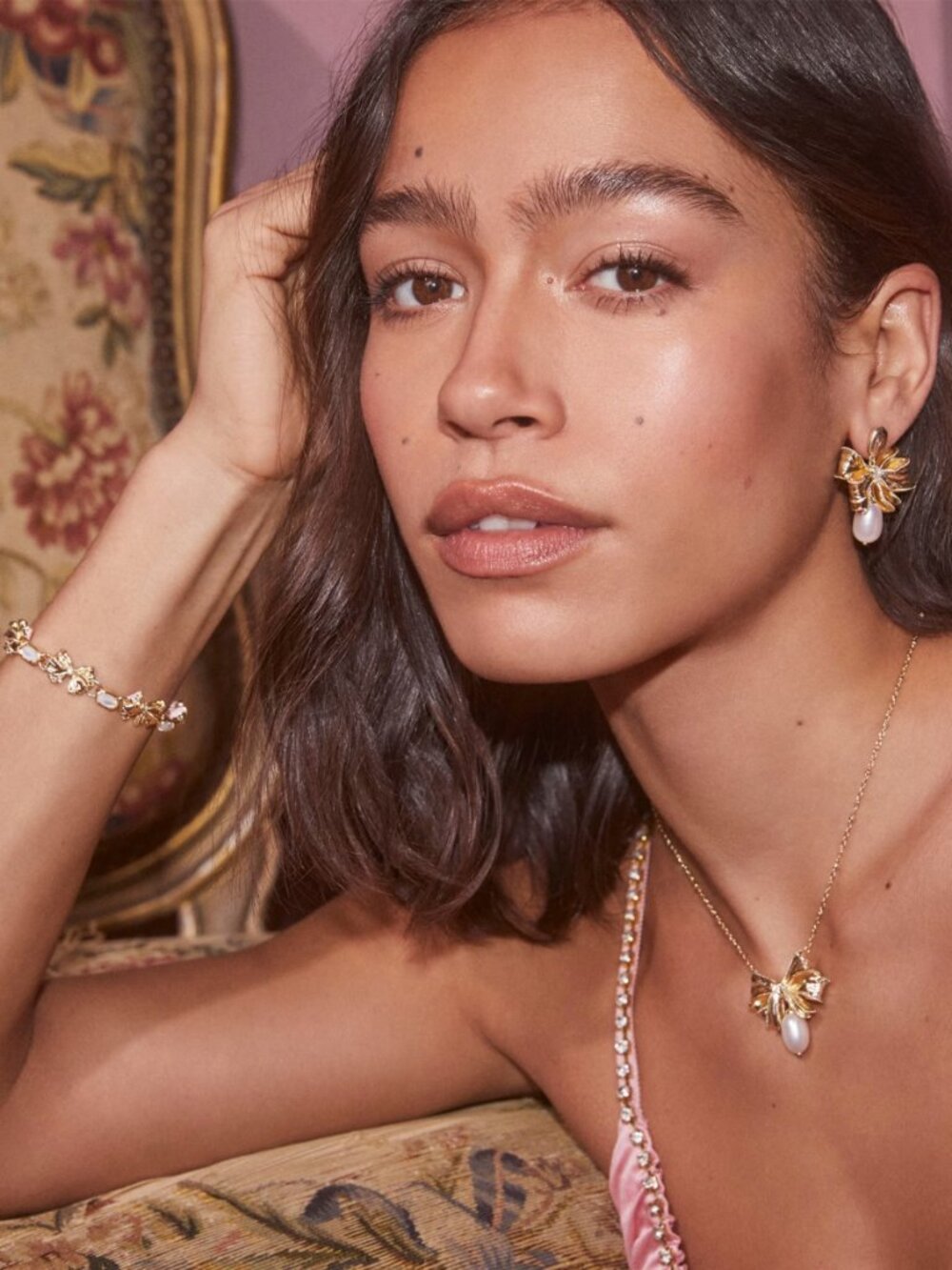 Kendra Scott x LoveShackFancy Bow Gold Delicate Chain - Picture 3 of 6